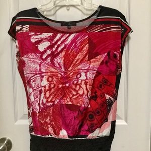 Junior's Cap Sleeve Abstract Butterfly GraphicTop by Heart & Soul Size Medium